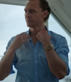 It looks like Tom Hiddleston wears a gold Omega Speedmaster Moonwatch in the second season of The Night Manager.