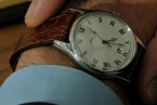 Manuel Garcia-Rulfo wears a Patek Philippe watch in The Lincoln Lawyer Netflix series (2022).