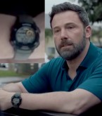 Ben Affleck wears a Timex T499759J watch in the Netflix film Triple Frontier.