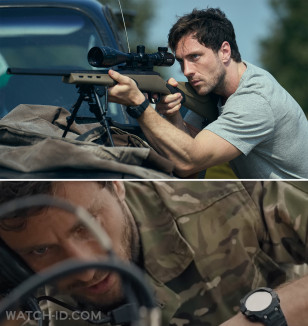 Aaron Taylor-Johnson wears a Casio G-Shock GA-B001-1A watch in Fuze.