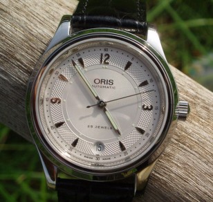 The same model of the Oris Modern Classic, click on the image to see the large 