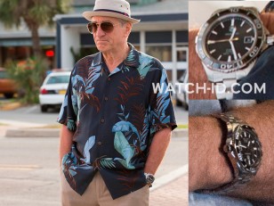 Robert De Niro wears a Tag Heuer Aquaracer 500m Ceramic in Dirty Grandpa