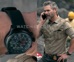 Eric Bana wears a Timex TW2T73000 Expedition Field Chronograph watch in the series Untamed.