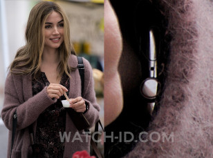 Ana de Armas wears an Apple Watch in the Apple TV+ movie Ghosted (2023).