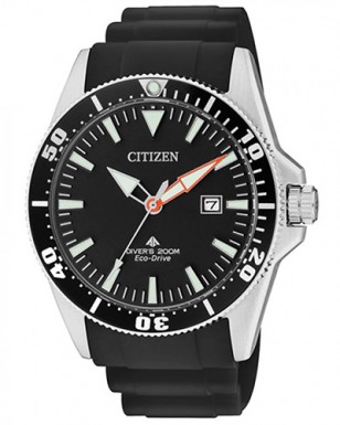 Citizen Eco Drive Divers 200M watch with black rubber strap