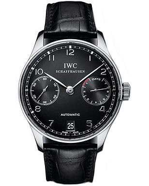 The watch worn by Ryan Reynolds in R.I.P.D. could be an IWC Portuguese Automatic