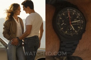In Top Gun: Maverick, Tom Cruise wears the same Porsche Design watch as in the first Top Gun film.