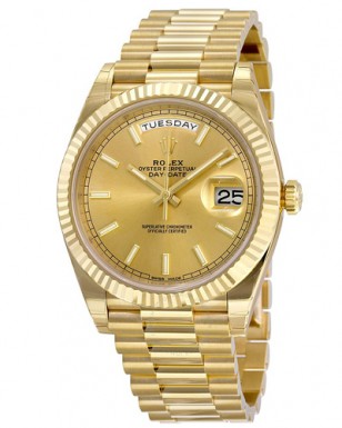  Rolex Oyster Perpetual Day-Date 40, in 18 ct yellow gold with President bracelet, reference number 228238-0003