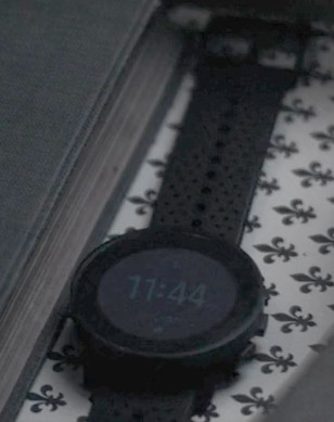 Denzel Washington's Suunto 9 Peak All Black in The Equalizer 3 (thanks to Yahya for the image).