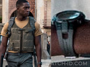 Damson Idris wears a Timex Marathon T5K802 watch with rubber strap in the Netflix film Outside The Wire (2021).